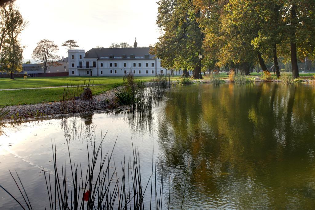 Chateau Appony Экстерьер фото